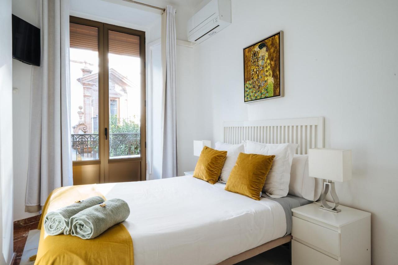 Apartamento De Lujo Junto A La Catedral Sevilla Exteriör bild